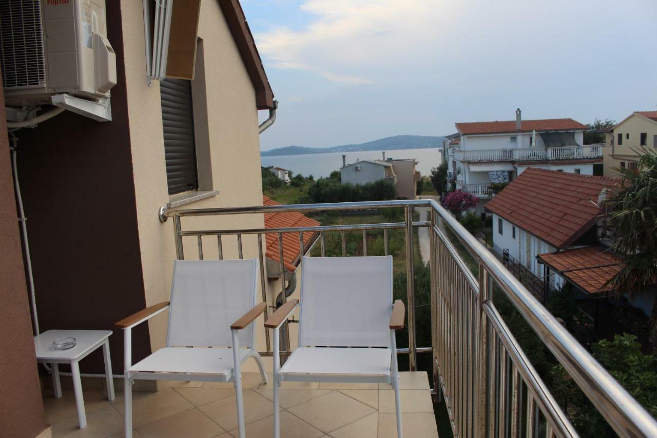Apartments Helena Bibinje Buitenkant foto